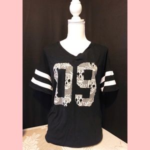 baseball t-shirt with skull lace “09”